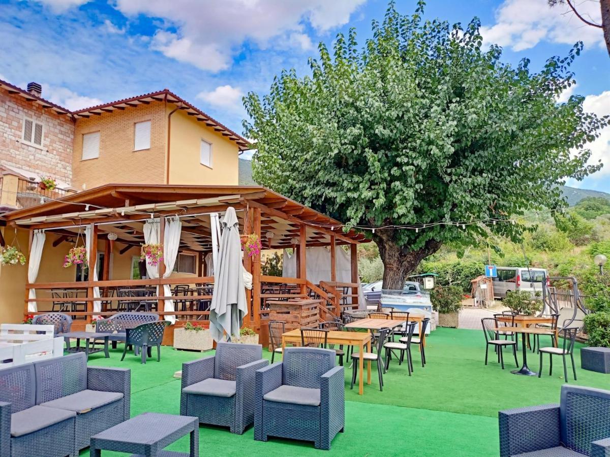 Viole Country Hotel Assisi Eksteriør bilde