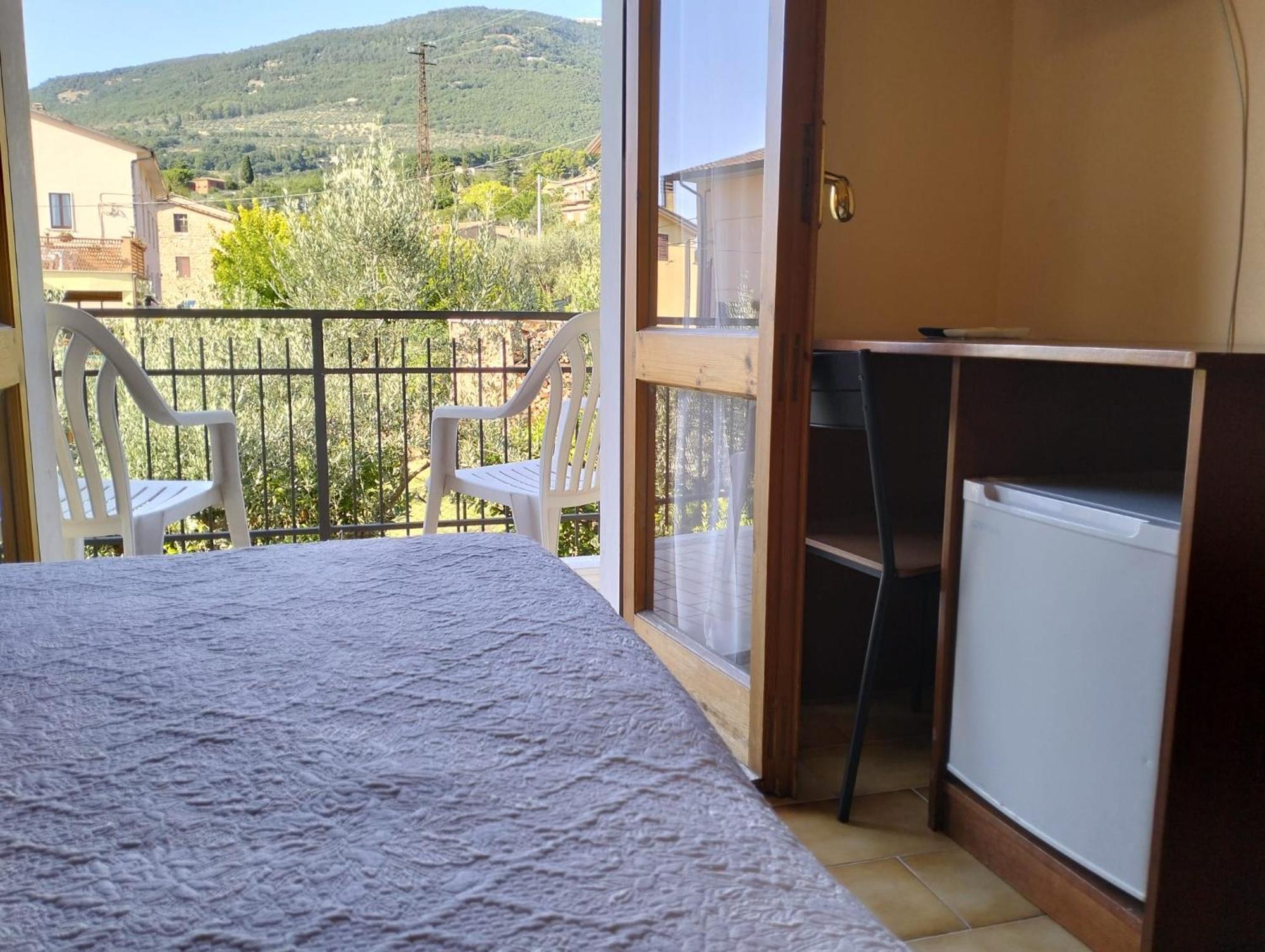 Viole Country Hotel Assisi Eksteriør bilde